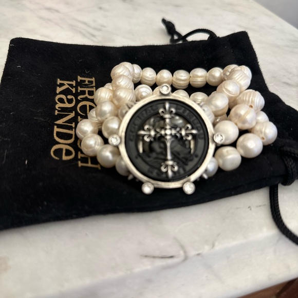 French Kande pearl bracelet. One size. Euc - Picture 2 of 7